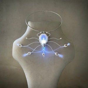 Neuronic glasvezelnekstuk in wit