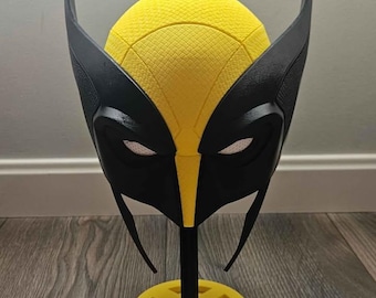 Wolverine-inspired helmet