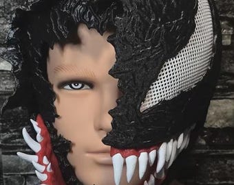 Venom-inspired helmet