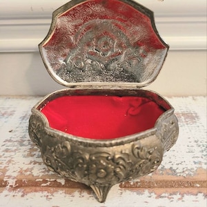 Vintage Baroque Jewelry Box: Silver Tone Bridal Casket