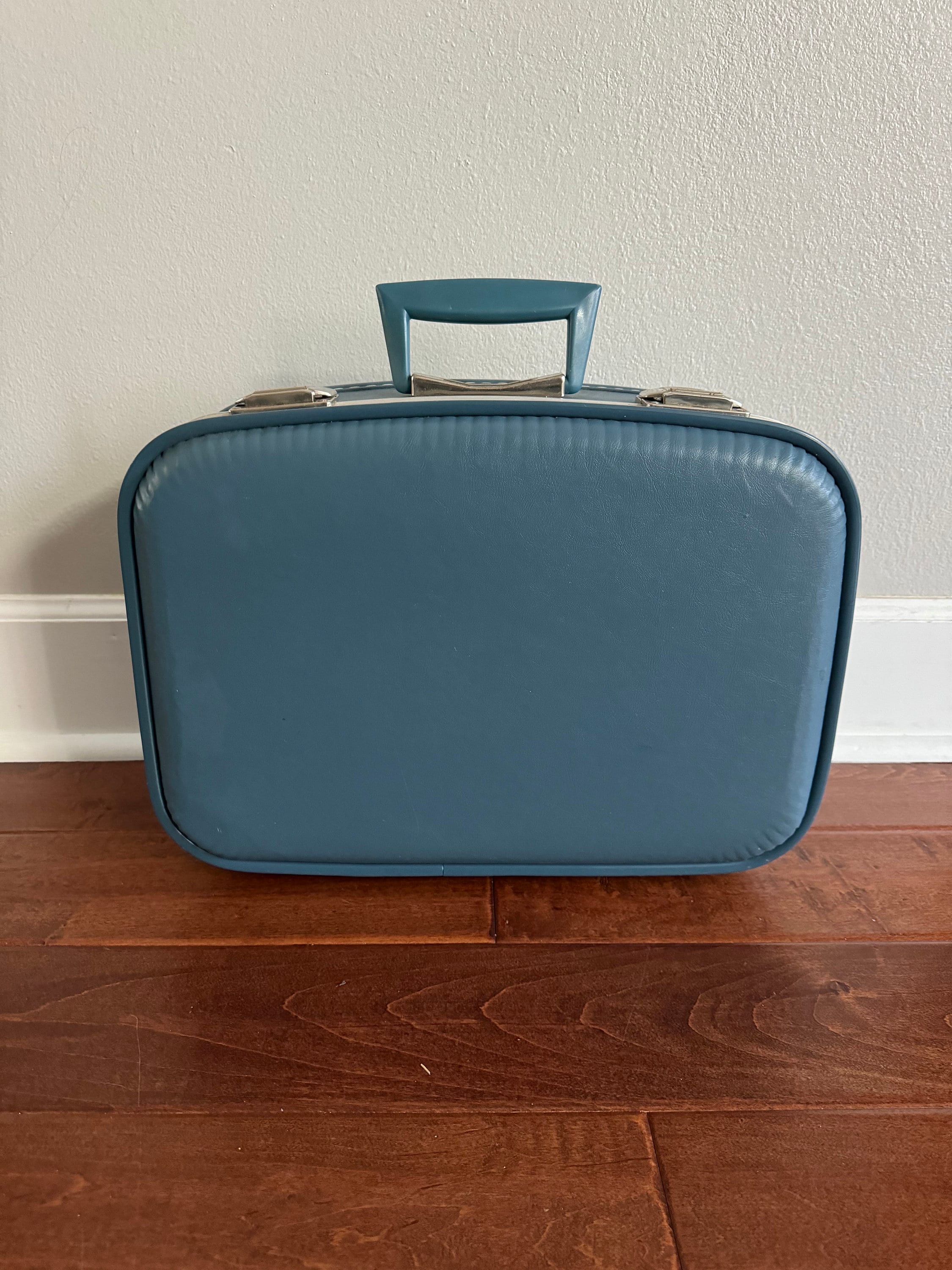 Vintage Blue Hard Shell Suitcase: 70s Retro Luggage, Photo Prop