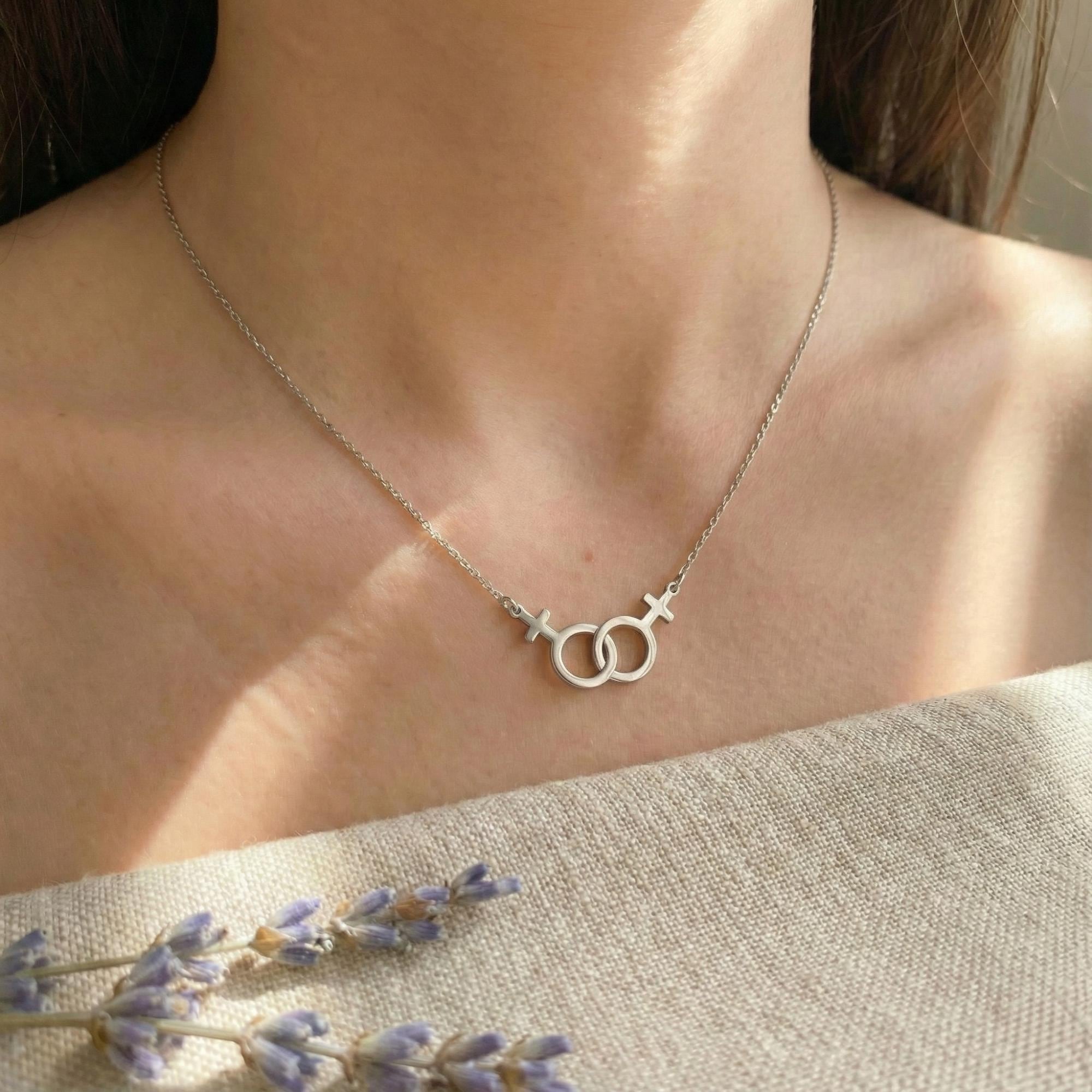 YAFEINI Collana Lesbica In Argento Sterling 925 Con Simbolo LGBT - Gioiello Orgoglio Lesbico Per Coppie, Regalo