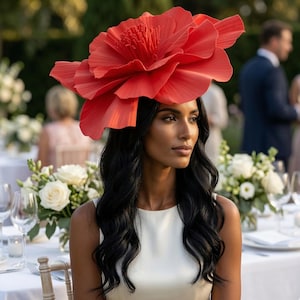 Jätteblommig fascinatorhatt – Stort blommigt huvudbonad för bröllop och speciella evenemang | Elegant ceremonihatt för kvinnor