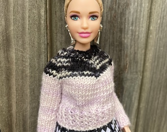 Knitting pattern- V Sweater for Curvy Barbie