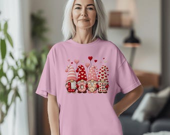 Camiseta de San Valentín, Gnomo de amor de lana, Colores cómodos, Regalo para ella, Camiseta romántica