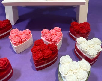 Juguete sensorial de San Valentín con forma de corazón y ramo de rosas