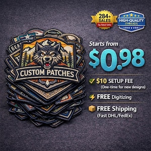 Puede incluir: Una pila de parches bordados personalizados con un diseño de lobo, montañas y árboles. Los parches tienen varias formas y colores, con el texto "CUSTOM PATCHES" mostrado. La imagen también incluye insignias que indican hilos de alta calidad y el estado de vendedor mejor calificado.
