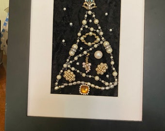 Vintage Jewelry Art Christmas Tree