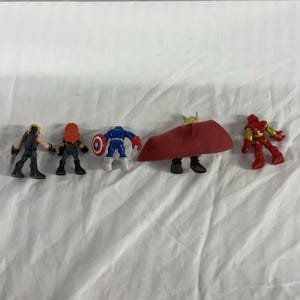Marvel DC Superhero Figure Lot Batman Thor Iron Man Captain America, VTG Batman image 11