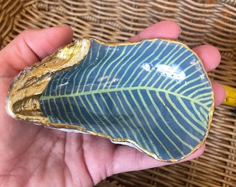 Handcrafted Decoupage Shells - Unique Coastal Decor