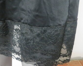 Vintage Black Half slip Large #029