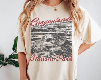 Camiseta Canyonlands, camiseta del desierto de Utah, camiseta Comfort Colors de parques nacionales, regalo para excursiones, camiseta para viajes por carretera en plena naturaleza.