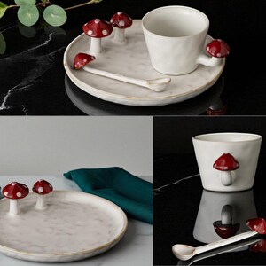 Nyckfullt set med mugg och tallrikar i keramik från Whimsical Mushroom: Handgjord Cottagecore-keramik bild 9