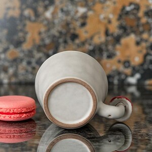 Nyckfullt set med mugg och tallrikar i keramik från Whimsical Mushroom: Handgjord Cottagecore-keramik bild 8