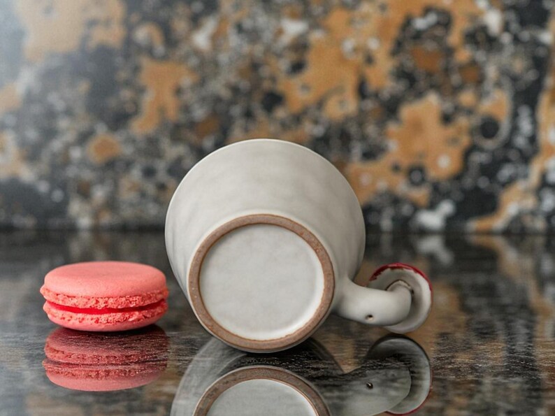 Nyckfullt set med mugg och tallrikar i keramik från Whimsical Mushroom: Handgjord Cottagecore-keramik bild 8
