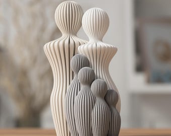 Personalized Family Figurine Gift for Parents, Two-Parent Sculpture, Modern Home Decor, 1–5 Children, Optional Pet