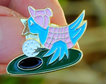 Golfbirdie met hoed en vest – reversspeld