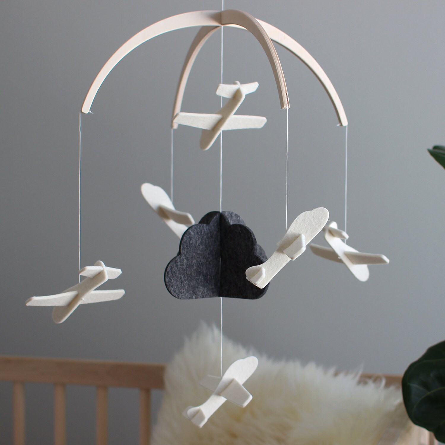 Nouveau Bébé Mobile, Mobile Neutre de Pépinière, Cadeau Douche Garçon, Unique Bébé, Décor Chambre d'