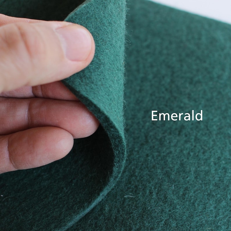 Felt Plant Mat, Thick Merino Wool, Premium Quality, Vibrant + Saturated Colors, 6 inch Round Felt Pad | Felt Trivet Emerald