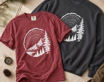 山歩きシャツ＆スウェットシャツ、ヴィンテージフォレストグラフィックTシャツ、自然愛好家へのアウトドアアドベンチャーギフト