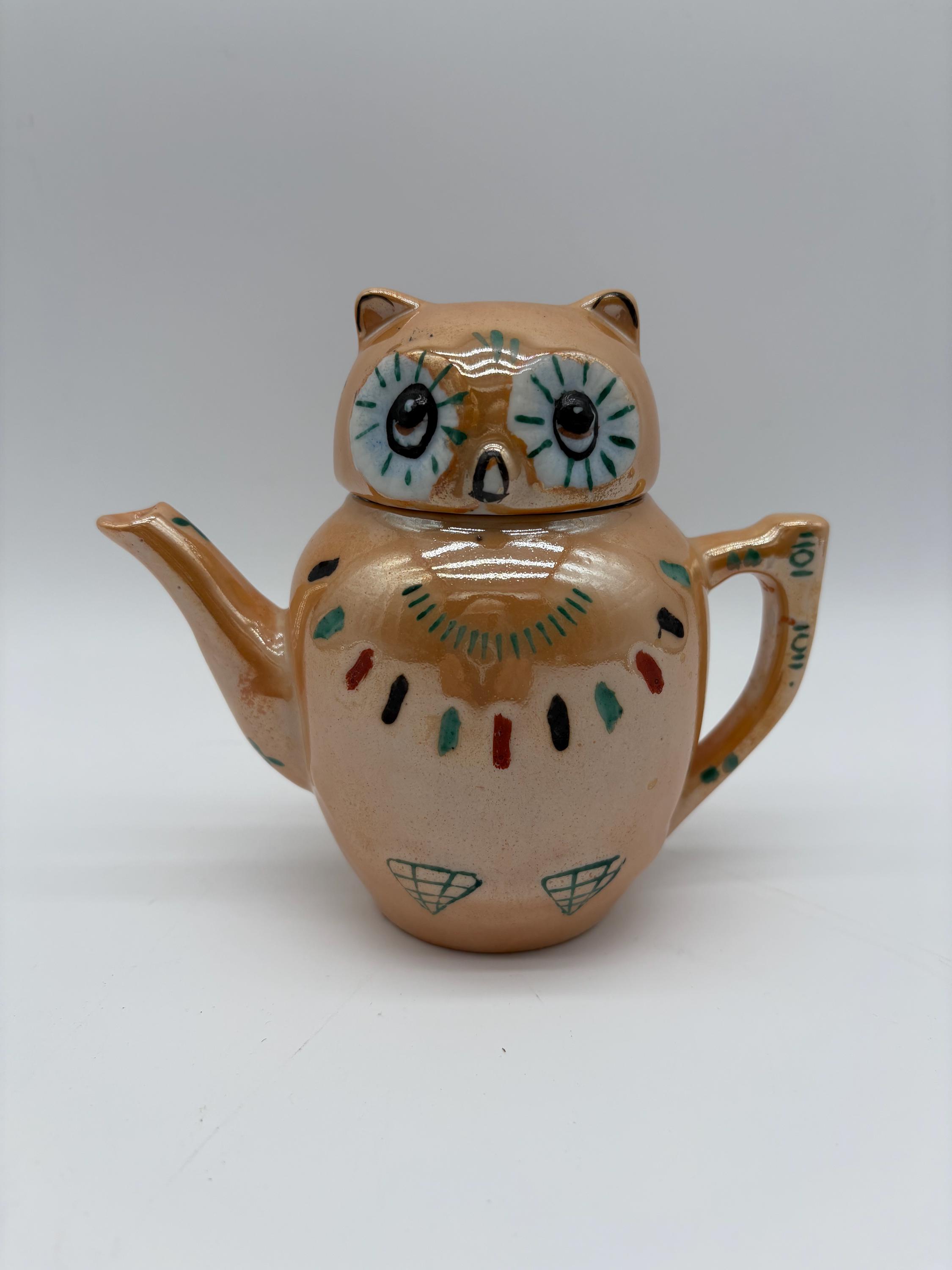 Vintage ceramic peach lusterware owl teapot made in China for Pier 1, ca 80's-90's, 5" 