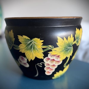 Vintage New England Pottery Tole Ming Pot Trauben & Blätter Übertopf
