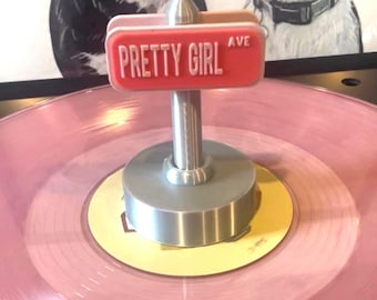 Pretty Girl Ave Turntable Spinner!