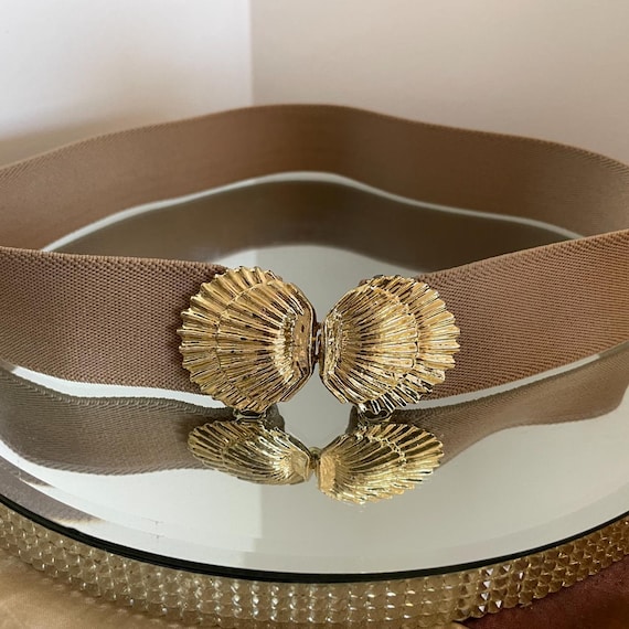 VINTAGE 80s Gold Seashell Belt | Stretch Elastic Waist Belt  display picture 2