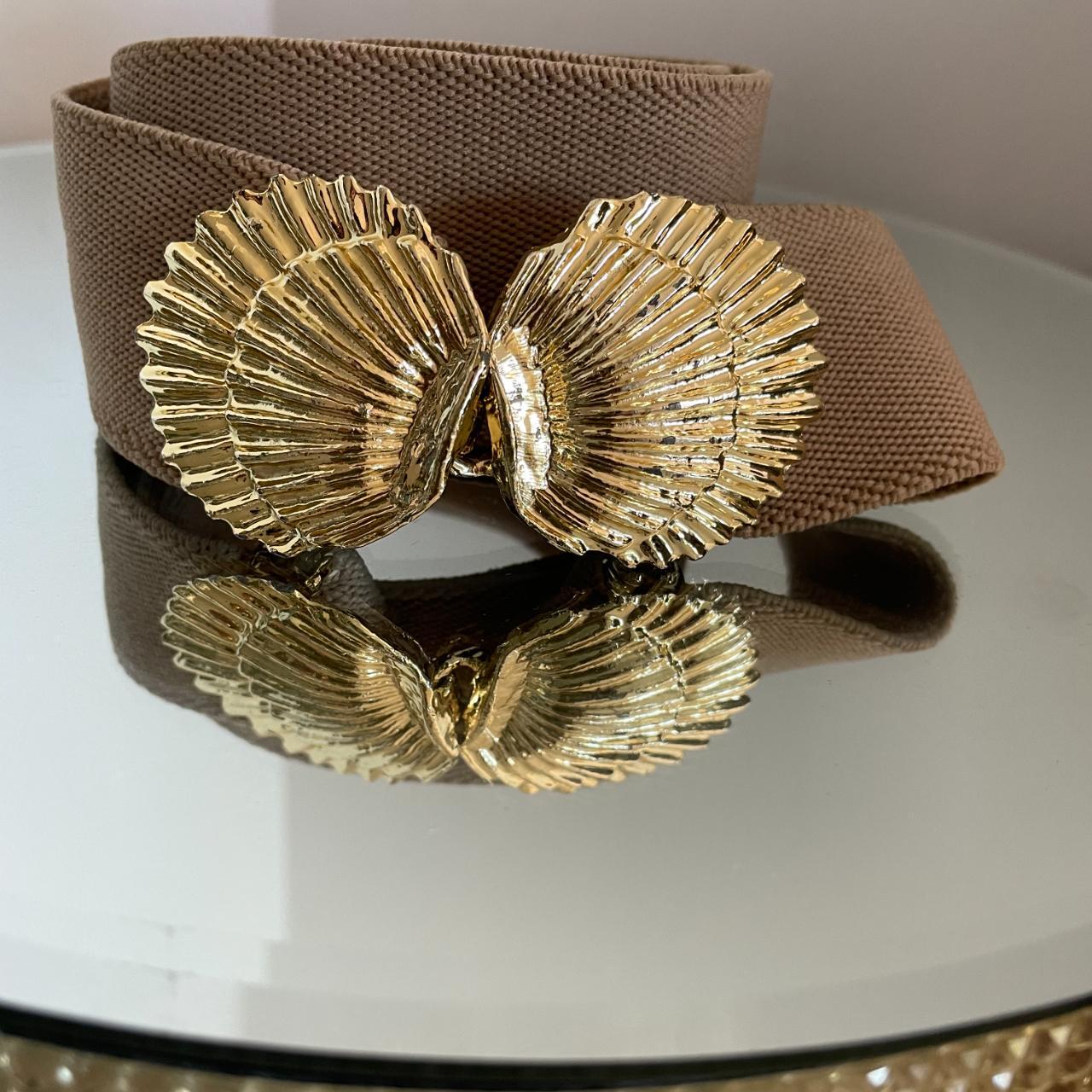 Vtg 80s Seashell Buckle Stretchy Elastic Cinch Belt Gold Tone Nautical Coastal VINTAGE 80s Gold Seashell Belt | Stretch Elastic Waist Belt  main image 2