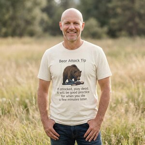 Camiseta con consejos sobre ataques de osos / Camiseta divertida de supervivencia en la naturaleza