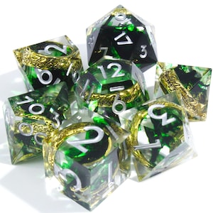 Handgjorda epoxiharts-tärningar, magiska fantasytärningar, blåguld-tärningar med vassa kanter, D&D-tärningsset, rollspelstärningar, TTRPG-tärningsset