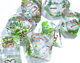 Green Grass Liquid Core DnD Dice Set for Role Playing Games, Full Dungeons and Dragons Dice Set for DnD Gifts, Resin Grass D&D Dice Set