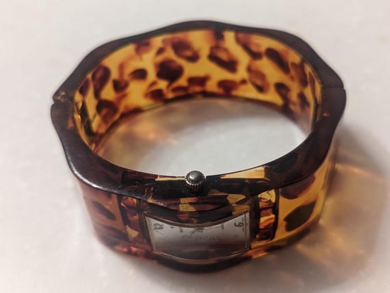 Women's hinged tortoise-shell-pattern cuff watch … - image 2