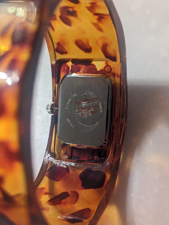 Women's hinged tortoise-shell-pattern cuff watch … - image 3