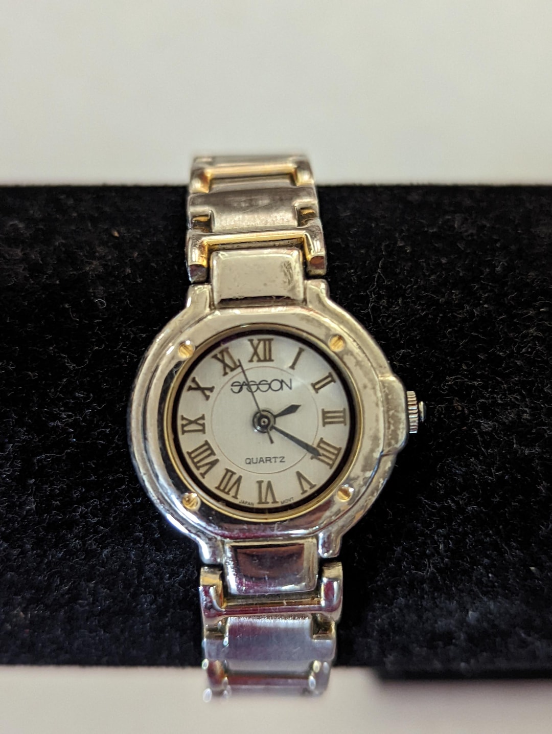 Vintage Sassoon watch Vintage Sassoon Lunaglo Ladies Quartz Watch 371D 377 gold  main image 3
