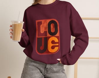 Moletom retrô com estampa LOVE em blocos | Camiseta vintage com estampa de amor