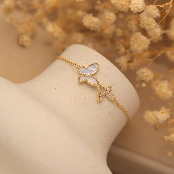 Shell Butterfly Bracelet,Butterfly Bracelet with Diamond,Pearl White Butterfly Bracelet,CZ Jewelry,Christmas Gift,Unique Gift For Her