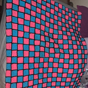 Gehäkelte Schoßdecke