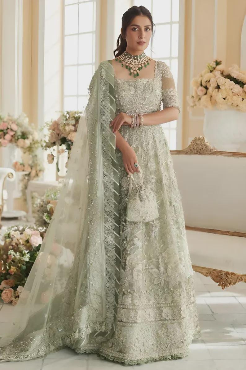 light green mehndi dress Luxury Emerald Green Mehndi Outfit Henna Dress 40 main image 1