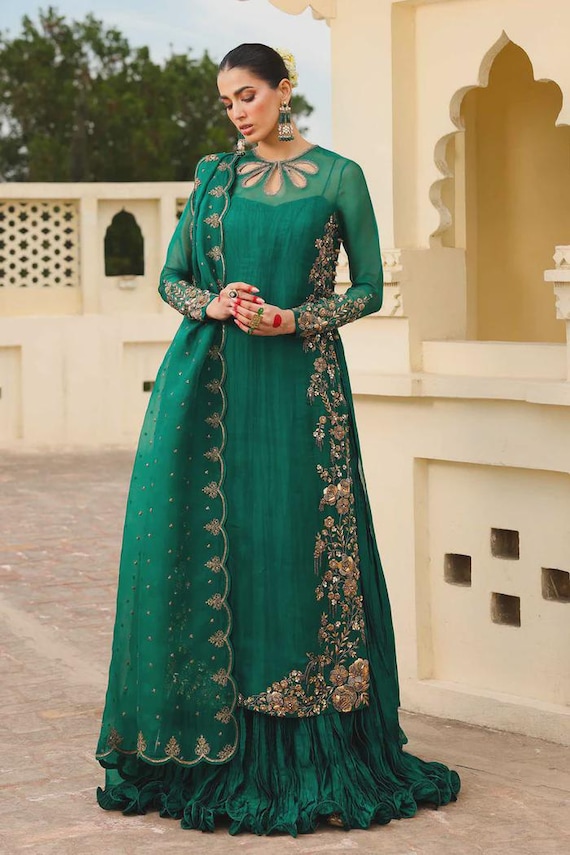 Pakistani Green Wedding Dress Embroidered Shalwar Kameez , Bridal 3PC Designer Mehndi Nikkah Party Outfit Pakistani Green Wedding Dress Embroidered Shalwar Kameez , Bridal 3PC Designer Mehndi Nikkah Party Outfit