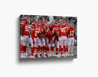 Kansas City Chiefs Wall Art Patrick Mahomes Poster Football Canvas NFL Player Canvas Print Sports Home Decor R58 Birthday Gift