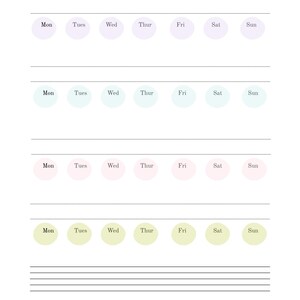 Puede incluir: Un planificador semanal blanco con filas de círculos de colores para cada día de la semana. Los días están abreviados. El planificador incluye líneas para notas y el logotipo de Virtuoso Piano Studio.