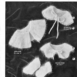 Könnte beinhalten: Eine Auswahl an weißen Strickkragen und Manschetten, mit dem Text "Collars and Cuffs" oben. Das Bild zeigt verschiedene Kragen-Designs, einige mit Bindebändern und andere mit dekorativen Kanten. Der Text "ADD CHIC TO YOUR KNITTEDS" ist ebenfalls vorhanden.
