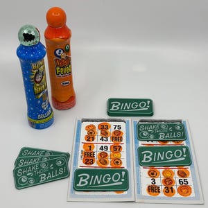 Shake Those Balls! Bingo Covers - Green & White