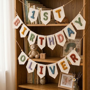 Faixa de Aniversário | Faixa de Aniversário Personalizada para Bebê | Placa de Aniversário Personalizada | Placa de Aniversário em Tecido | Adereço para Fotos de Momentos Especiais