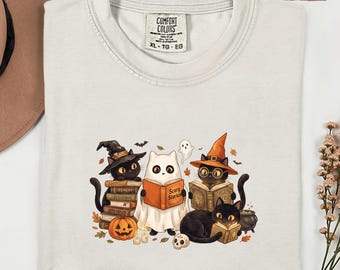 Camiseta de Halloween con gatos negros leyendo, regalo para amantes de los libros de terror, Comfort Colors®