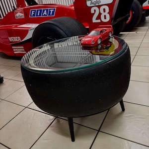 Racing Banden Salontafel | Race Used Pirelli | Banden Salontafel | Garage of Man Cave