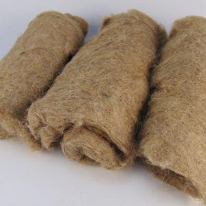 Naturligt kardat hampavadd: bomullsbehandlad, miljövänlig (100 g)