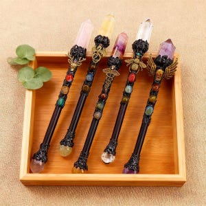 Natural Crystal Scepter: Crystal Pillar Magic Wand Ornament / Fairy wand / Halloween Table Decoration / Natural Crystal /  Stone Ornament