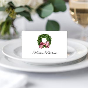 Kerstplaatskaarten Met tent of plat Gepersonaliseerde bedrukt - Lunch Brunch Diner - Kerstkrans met rode gestreepte strik
